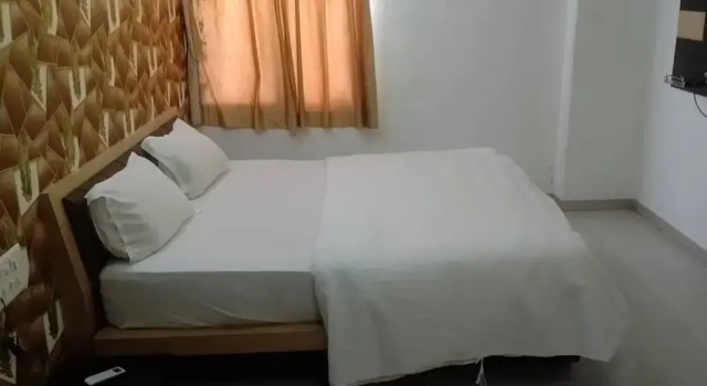 Hotel Paradise -Ahmedabad, Rezervovat Hotel Hotely v Gujarat s parkováním, Parkování