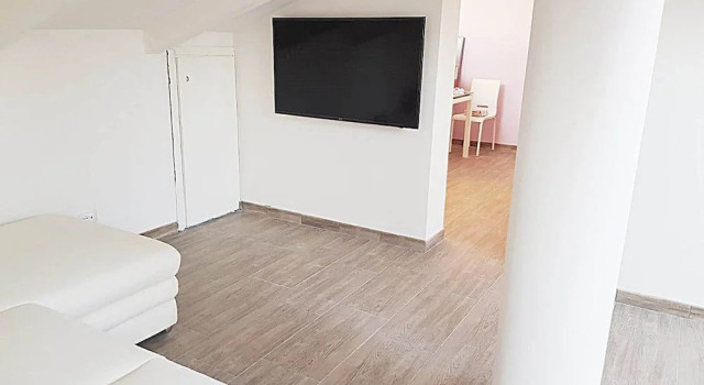 Flats4rent Viola