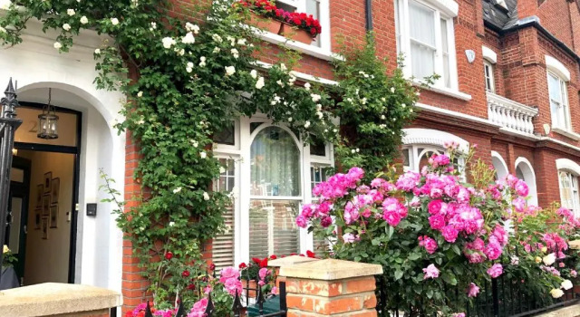 Georgiana's Guest House, Забронировать Гостевой дом Гостевые дома Лондона, рядом с Design Centre, Chelsea Harbour, Гостевой дом