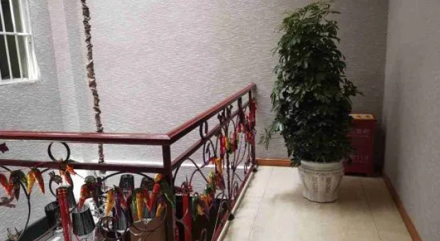 Yuetu Business Hotel, Rezervasyon Otel Çongçing 