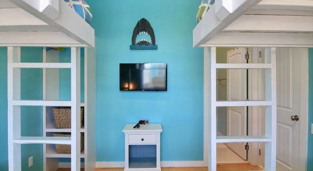 Don't Worry Beach Happy 4 Bedrooms 4.5 Bathrooms Home