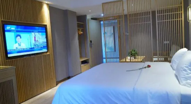 Suite Comfort Jinggu Hotel