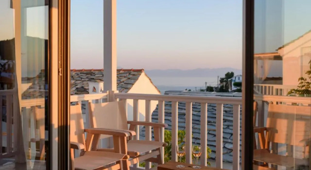Номер Premium Althea Traditional 4star Hotel