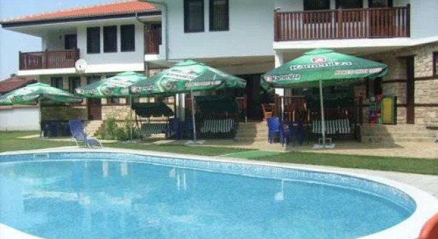 Hotel Aleksandrina, Boek Hotel Kipilovo Sliven