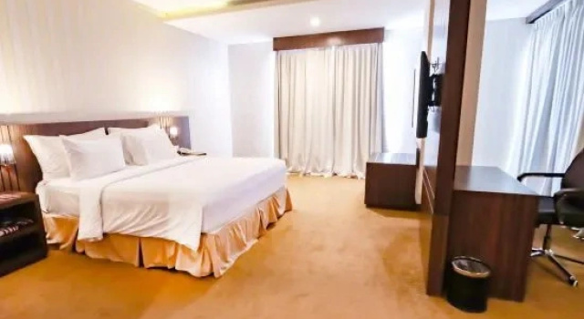 Полулюкс с видом на улицу Labersa Hotel & Convention Center Toba Balige