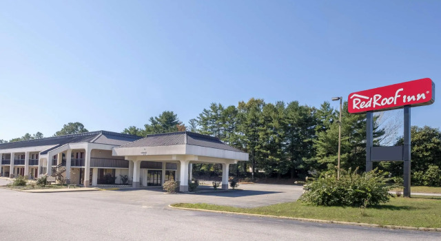 Кровать в общем номере Quality Inn Emporia