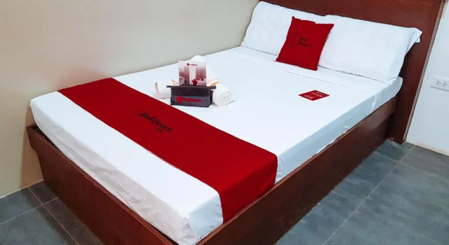 Двухместный номер Standard RedDoorz @ Caimito Drive Dampas