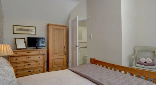 House Mariners San Giovanni D'Asso, Забронировать Отель Линтон Exmoor