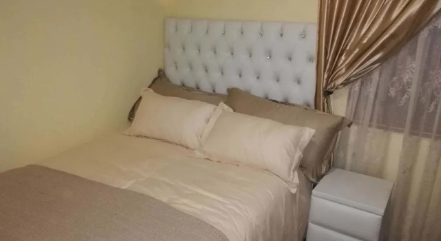 Lalela House Boutique Guesthouse, Забронировать Отель «постель и завтрак» Роузбенк Йоханнесбург