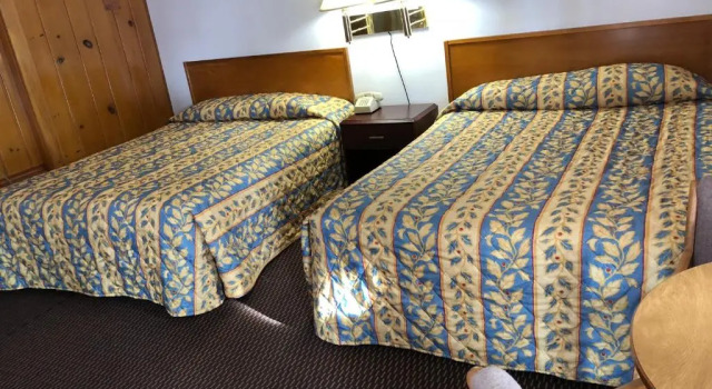 Четырёхместный номер Standard Sun N Snow Hotel