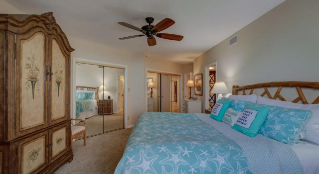 Stunning ground floor condo with lush lawn overlooking white sands, Prenota Hotel Hotel a Alabama con piscina, Piscina
