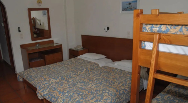 Двухместный семейный номер Standard с балконом SeaBird Hotel