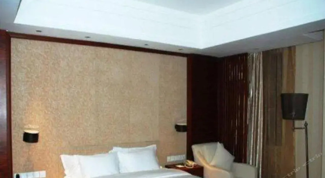 Grand Barony Hotel, Забронировать Отель Бизнес-отели Шаньдун, 4* 5*