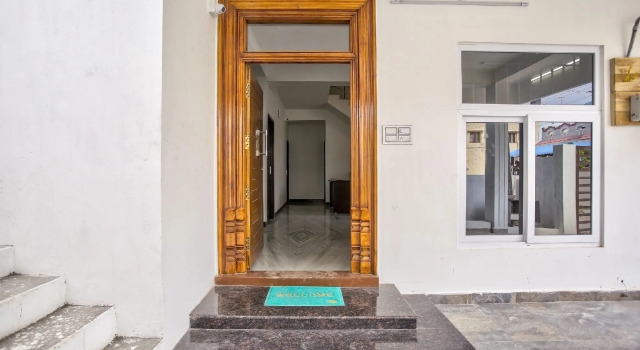 OYO 35931 Leo's Home Stay, Забронировать Отель Отели штата Тамилнада с завтраком, Завтраки
