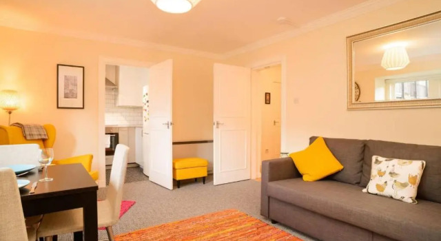 Апартаменты ALTIDO Lovely Apartment for 4 with Free Parking