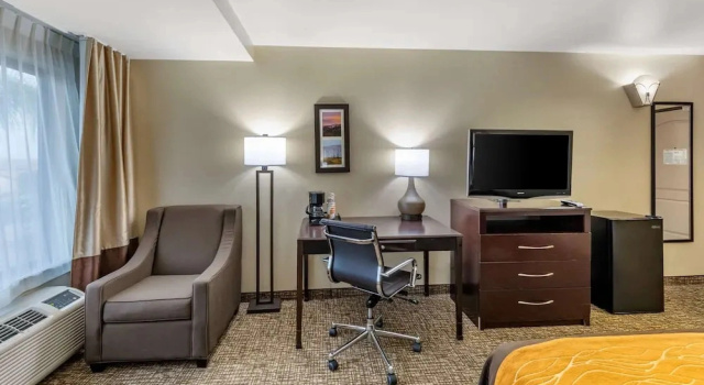 Люкс c 1 комнатой Comfort Inn & Suites San Bernardino