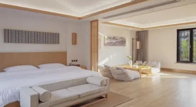 Двухместный люкс Deluxe Xiangyaoli Hostel