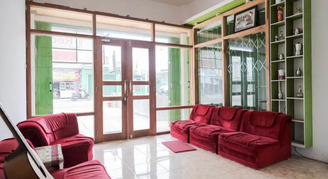 RedDoorz near Universitas Saburai Lampung, Rezerwuj Hotel Hajimana Sumatra