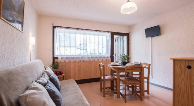 Appartement Saint-Lary-Soulan, 2 pièces, 6 personnes - FR-1-296-172