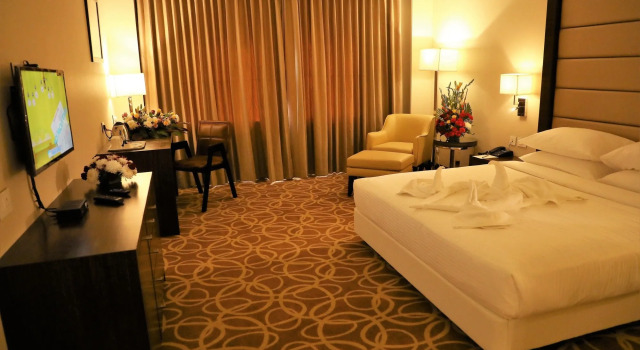 Y N Hotels