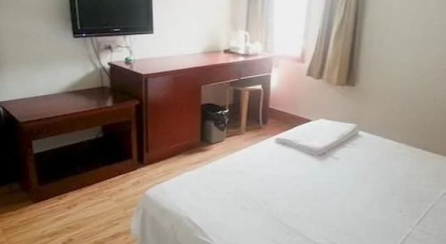Wuhan Tianlun Holiday Hotel (Panlongcheng Jiahai Industrial Park)(武汉天伦假日宾馆（盘龙城佳海工业园店）), Prenota Hotel Shekou Hubei