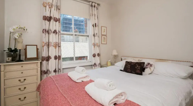 Апартаменты c 1 комнатой Charming Chelsea Home by the River Thames