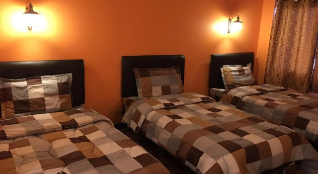 Bobsons Hostel Bangkok, Забронировать Хостел Отели Бангкока с бассейном, рядом с Wattana Church, Бассейн