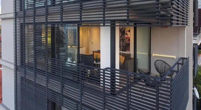 Ma Maison Nο 4, Downtown Loft , Short Walk to Acropolis, Ultra high speed Internet 500 Mbps, Parking upon request, 1' from metro station, Забронировать Отель Афины Острова Саронического залива - Аттика, рядом с Холм Филопаппос