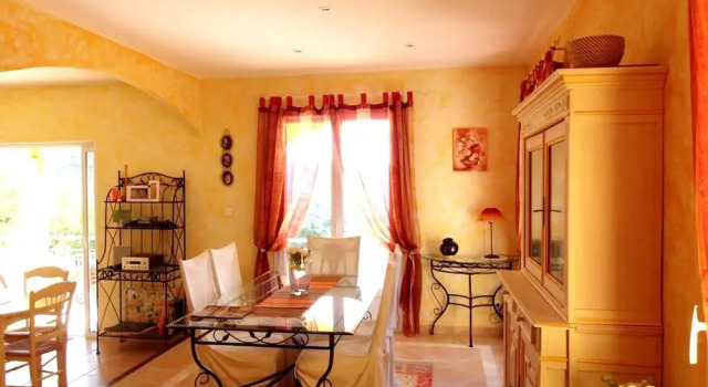 Villa With 3 Bedrooms in Bormes-les-mimosas, With Private Pool and Enc, Забронировать Вилла Виллы Борм-ле-Мимозы, Вилла