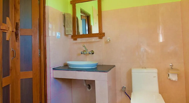 Трёхместный номер Deluxe Sapana Village Lodge