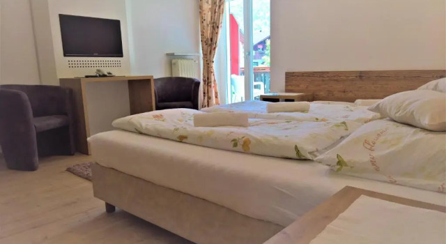 Hotel Krone, Забронировать Отель Отели Лачес 3 звезды, 3*
