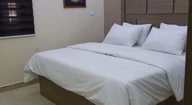 MITOS LUXURY SUITES, Book Hotel Surulere 