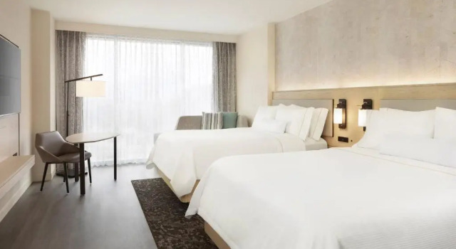 Четырёхместный номер Deluxe с видом на горы The Westin Tempe