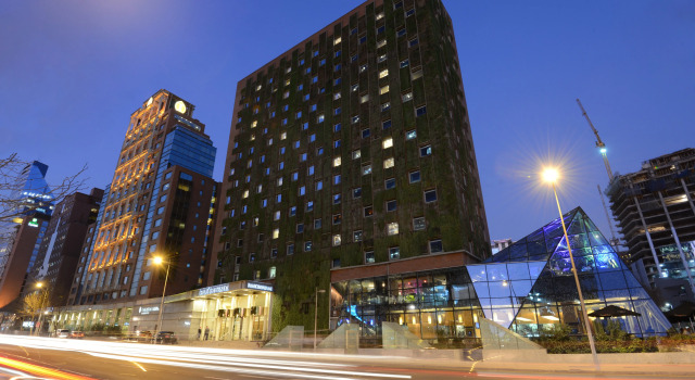 InterContinental Santiago, Rezervovat Hotel 4hvězdičkové hotely v Santiago, 4*