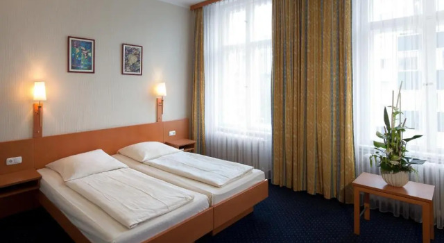 Трёхместный номер Standard Air in Berlin