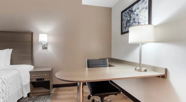 Номер Superior Red Roof Inn PLUS Jamaica, NY - JFK Airport