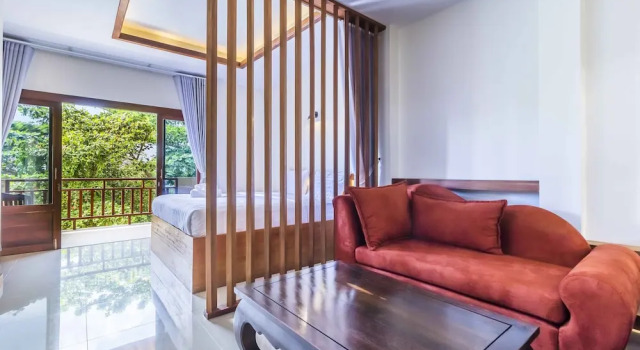Студия Comfort Wyh Hotel