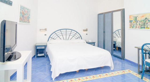 Hotel Casa Celestino, Buchen Sie Hotel Sant Angelo Ischia