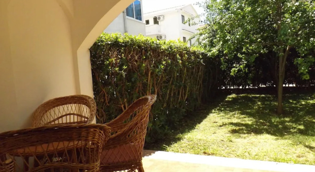 Three Bedroom Apartment With Garden