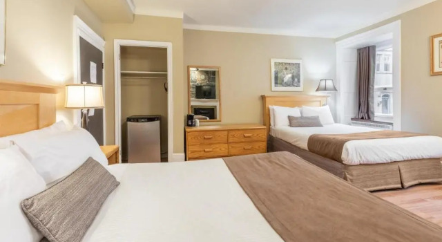 Четырёхместный номер Standard Hotel Jardin du Gouverneur
