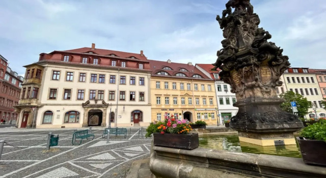 Anno 1529 - Malzmönch Laurentius, Buchen Sie Hotel Zittau 