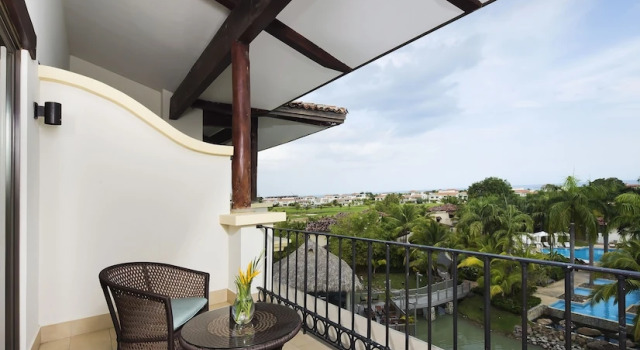 Двухместный номер Standard с балконом и с видом на бассейн The Buenaventura Golf & Beach Resort, Autograph Collection