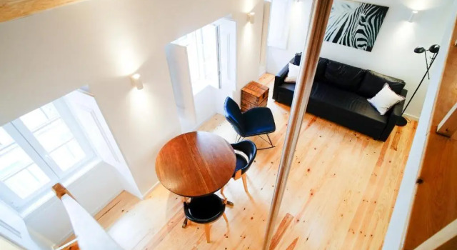 Апартаменты Bright And Sunny Apartment
