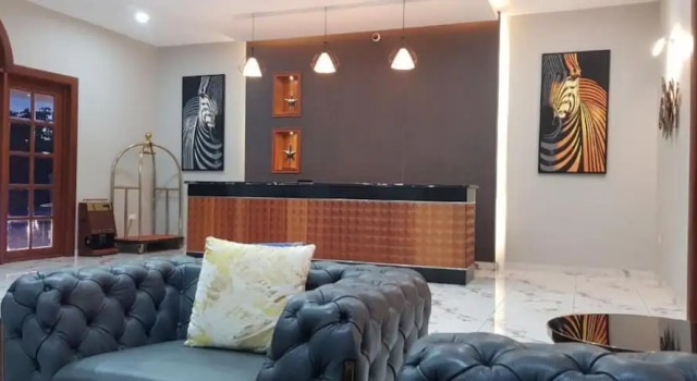 Silver Palm Hotel