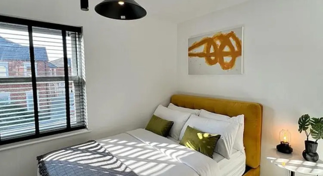 Charming 3-bed House With 1 Parking Space