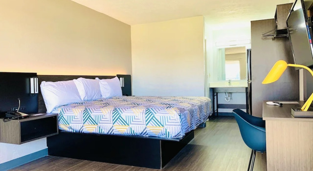 Двухместный номер Standard Studio 6 Meridian, MS Bonita Lakes