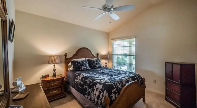 Vestridge Ave 3490 by White Pelican VR
