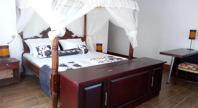 Вилла Queens Chateau Boutique Villa