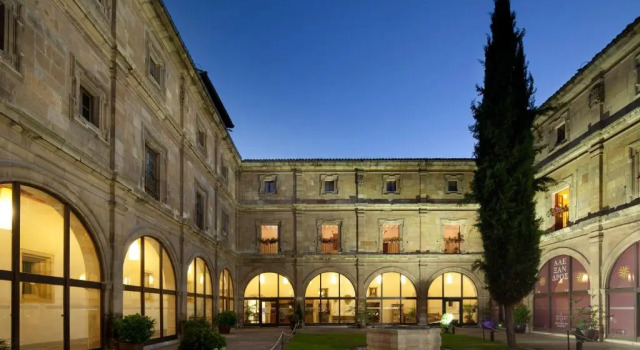 Hotel Real Colegiata San Isidoro