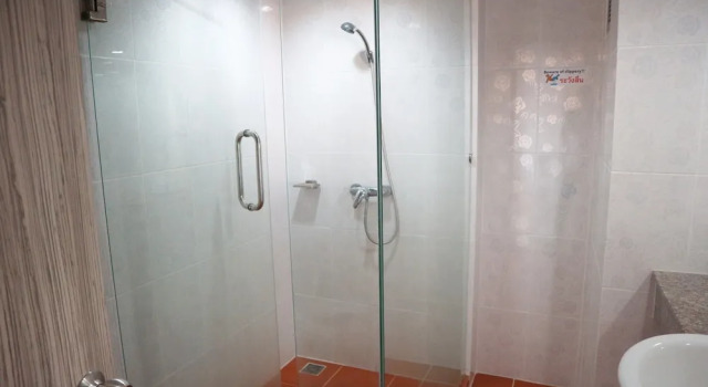Номер Deluxe с красивым видом из окна Welcome Plaza Hotel Pattaya